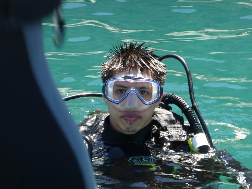 Rio: Best Dive Experience All Inclusive Scuba Diving Package - Who the guides are and why communication matters underwater