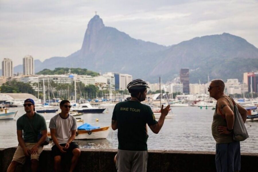 Rio Bike Tour – Discover the Beaches and Lagoon - Praia do Leblon and the Viewpoint With Coconut Water