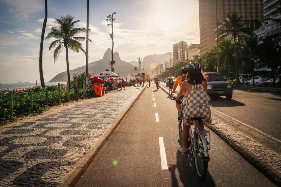 Rio Bike Tour – Discover the Beaches and Lagoon - Rodrigo de Freitas Lagoon Loop: The Best Change of Scene