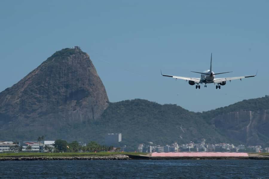 Rio: Boat Tour of Guanabara Bay - Morning vs Sunset: Picking the Right Departure Time