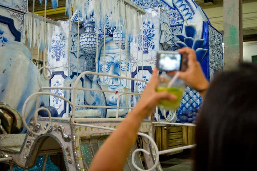 Rio: Carnival Backstage Tour at Samba City with Cocktail - Touring Grande Rio’s factory: where floats stop being “props”