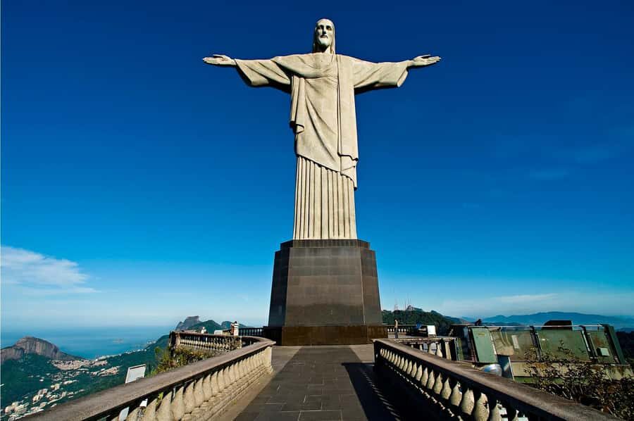Rio: Christ The Redeemer Half Day Tour With Pick up - The Paineiras route: train or van up to the base