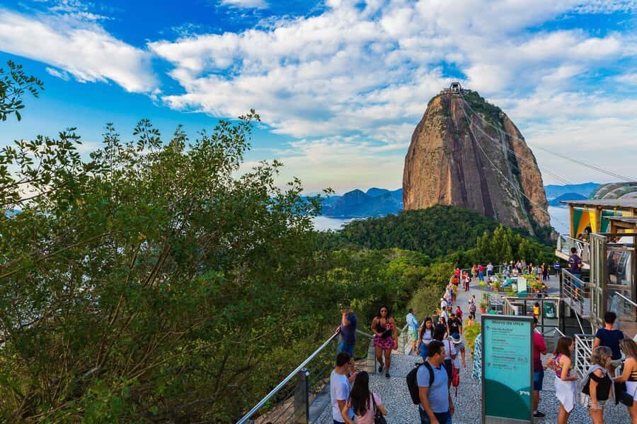 Rio: Christ the Redeemer & Sugarloaf Express Tour - What to bring (and what can ruin your day)