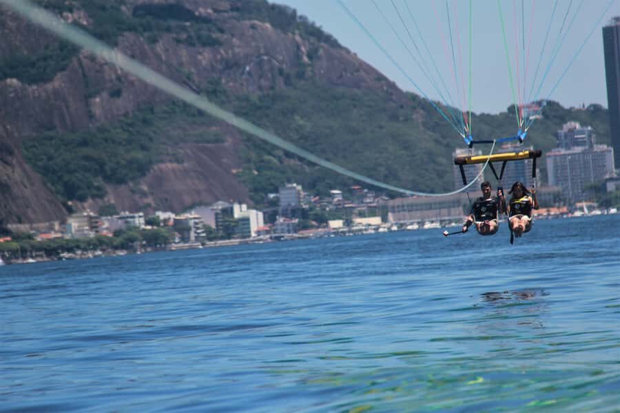 Rio de Janeiro: 2-Hour Boat Trip with Parasailing - Getting wet is part of it: what to wear and how to prepare