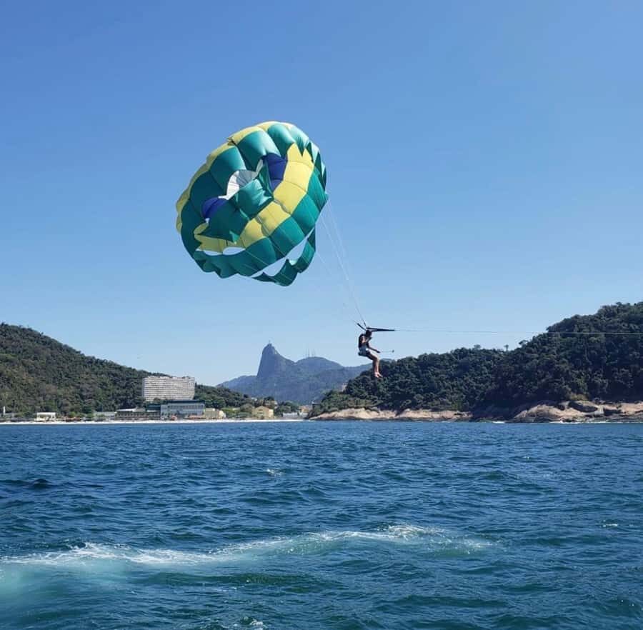 Rio de Janeiro: 2-Hour Boat Trip with Parasailing - What’s included vs. what you’ll handle on your own
