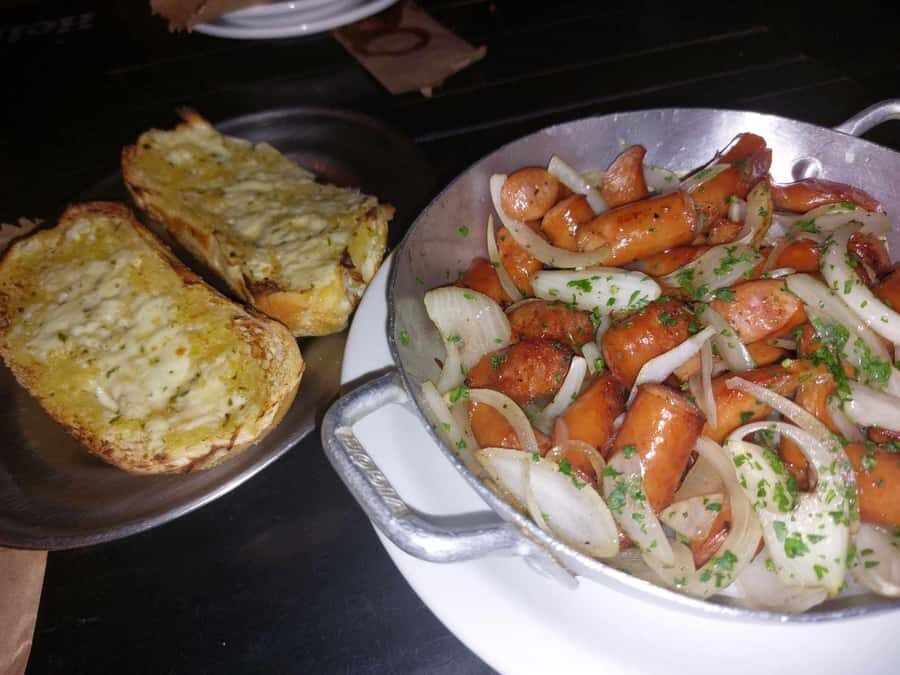 Rio de Janeiro: Barra da Tijuca Walk & Food Tour with Drinks - Gigóia Island: Ferry Ride and Rio’s Pantanal Mood