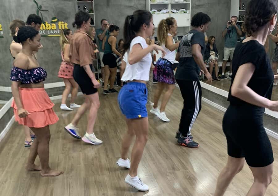 Rio de Janeiro: Beginner Samba Lesson in Ipanema - Your 1-hour class: what you’ll do, step-by-step