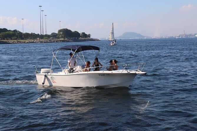 Rio de Janeiro: Boat Tour with Beer! - Praia Vermelha: reddish sand, calm water, and paddle-friendly scenery
