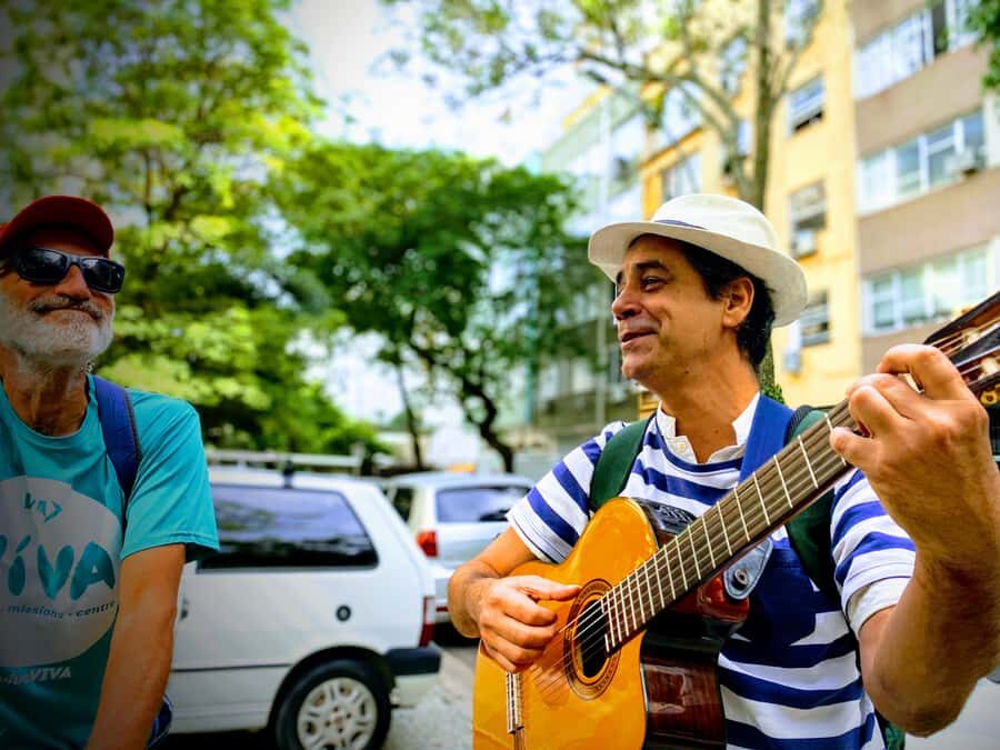 Rio de Janeiro: Bossa Nova Walking Tour with Guide - The 3-Hour Circuit: From Square Lessons to Arpoador Views