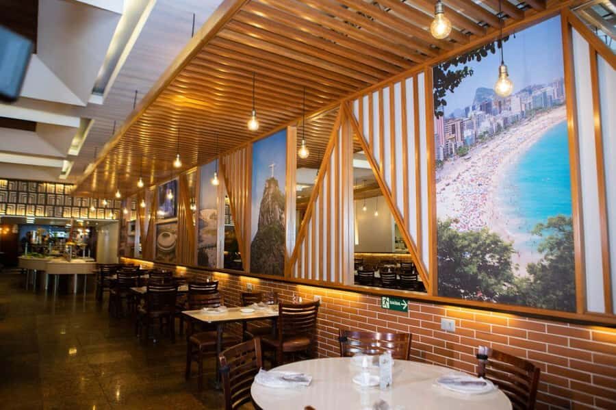 Rio de Janeiro: Brazilian Music at Rio Scenarium with Dinner - Should you book this Rio Scenarium dinner-and-music tour?