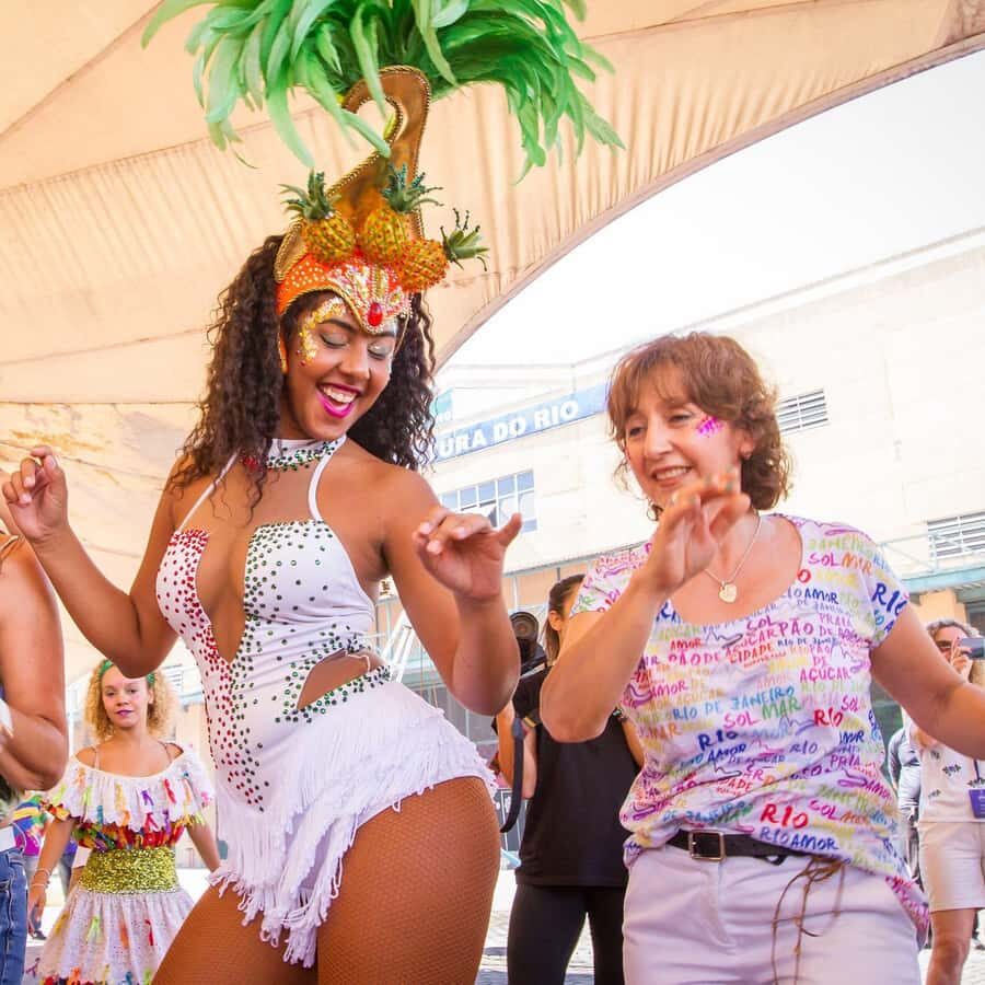Rio de Janeiro: Carnaval Backstage Tour and Samba Class - Backstage Samba School Access in Rio