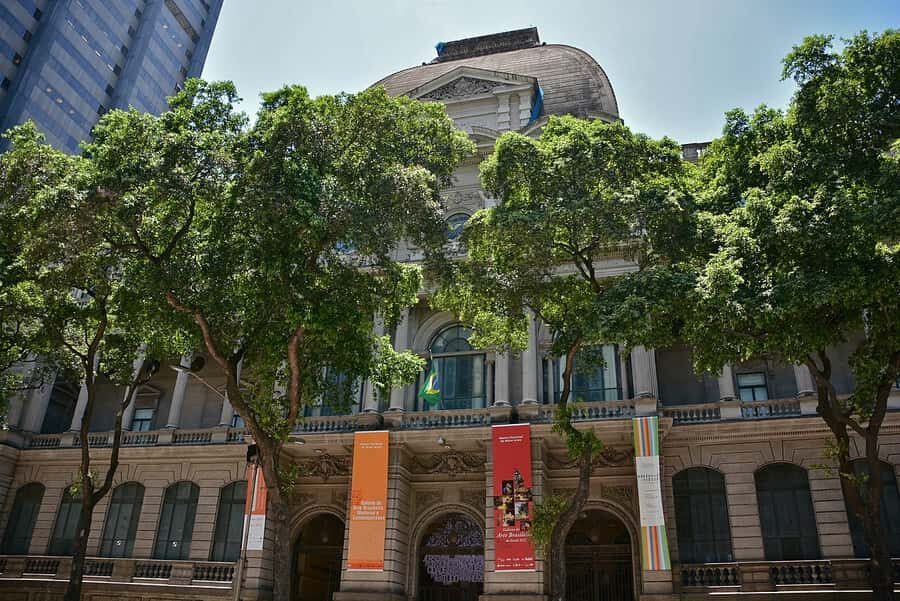 Rio de Janeiro: Downtown Walking Tour - Walking Rio’s Centro like a timeline you can touch