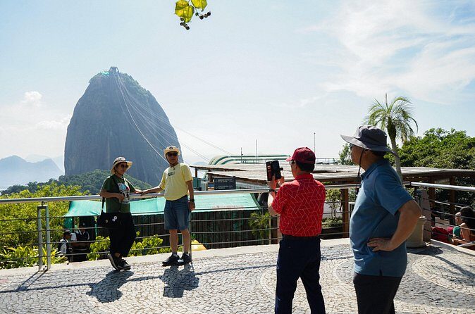 Rio DE Janeiro Exclusive: Unforgettable Private City Tour - Red Beach Views from the Urca Area: A Small Scenic Moment