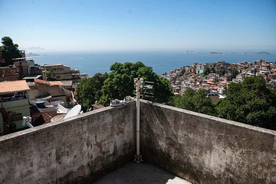 Rio de Janeiro: Favela Tour with Hotel Transfers - The socioeconomic angle: why this tour is more than a photo stop