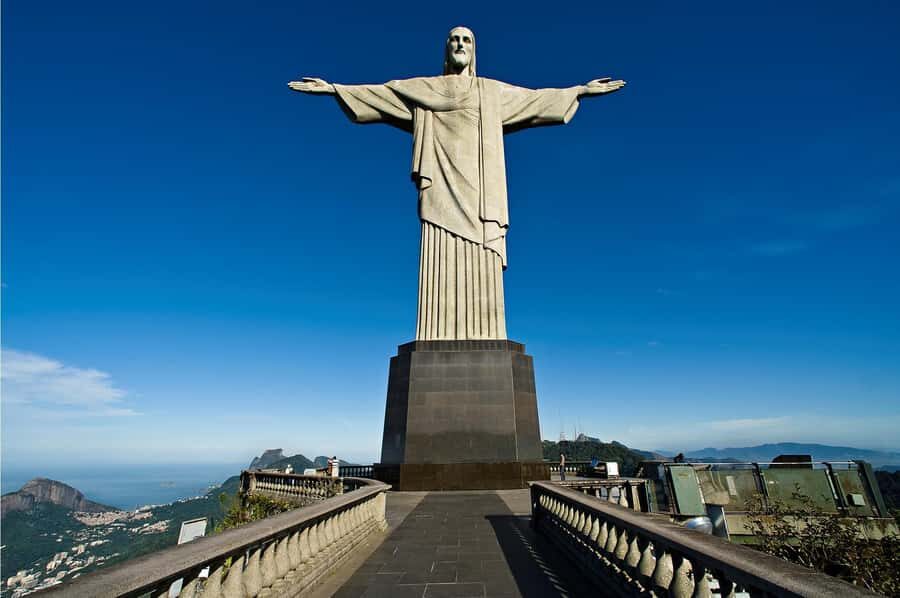 Rio de Janeiro: Full-Day Guided Sightseeing Tour - Christ the Redeemer: how to make the 360° moment count