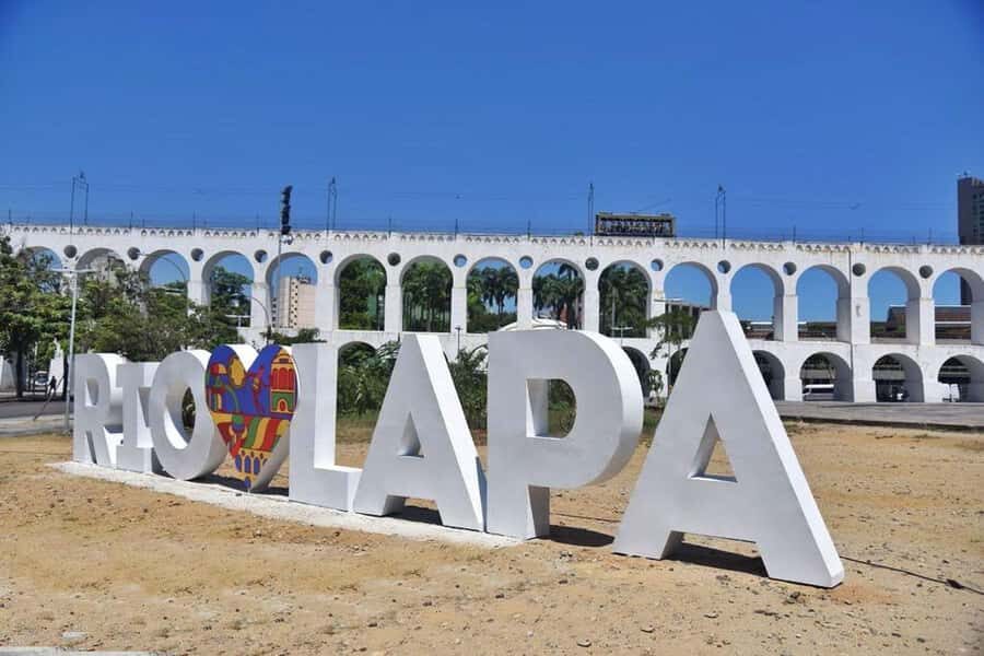 Rio de Janeiro: Full-Day Guided Sightseeing Tour - Maracanã Stadium: you won’t enter, but you still feel the game culture