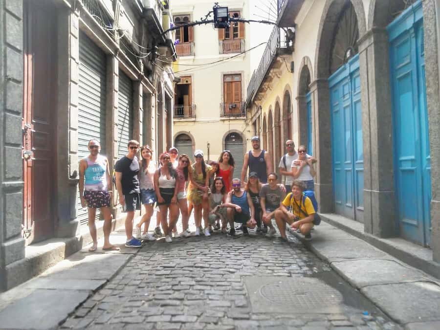 Rio de Janeiro: Historical Downtown and Lapa Walking Tour - Lapa walking: switching from institutions to neighborhood life
