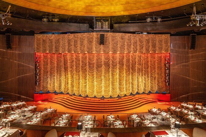 Rio DE Janeiro : Official Roxy Dinner Show - Dinner + Show - Price and value: who this $125.17 ticket makes sense for