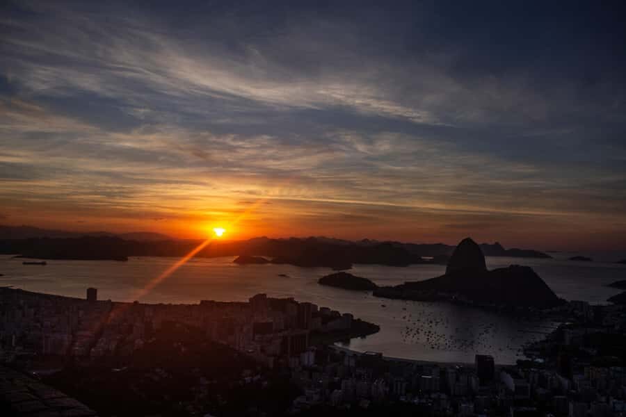 Rio de Janeiro: Private Sunrise Tour at Mirante Dona Marta - The 150-minute plan: a calm schedule for first light