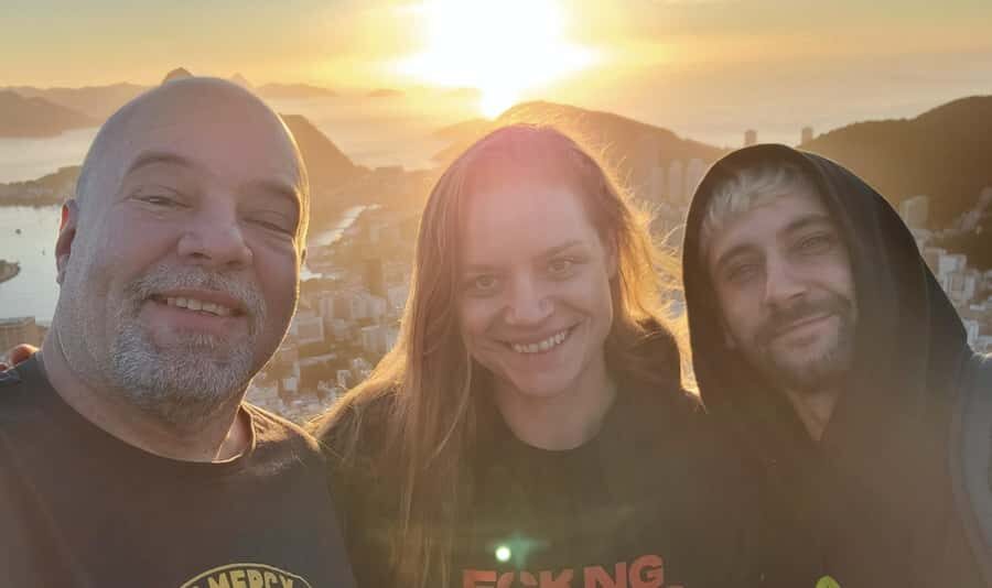 Rio de Janeiro: Private Sunrise Tour at Mirante Dona Marta - Price and value: $129 for up to 4 people