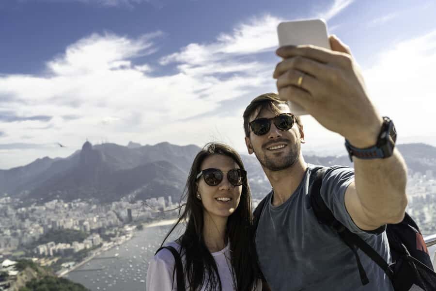 Rio de Janeiro: Rio's Icons Guided Tour with Tickets & Lunch - Beaches from the bus: Copacabana and Ipanema in passing