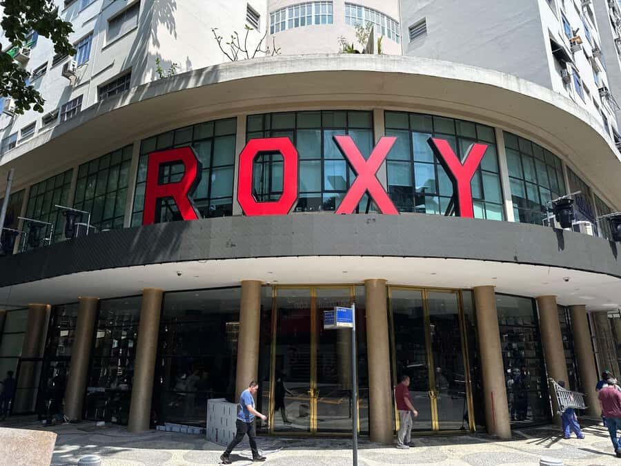 Rio de Janeiro: Roxy Dinner Show with Hotel Pickup - Dinner at Roxy: starter, main, and dessert by Chef Danilo Parah