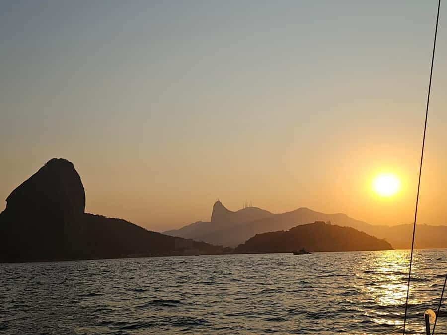 Rio de Janeiro: Sailing Sunset Tour with Snacks and Drinks - Key things to look forward to