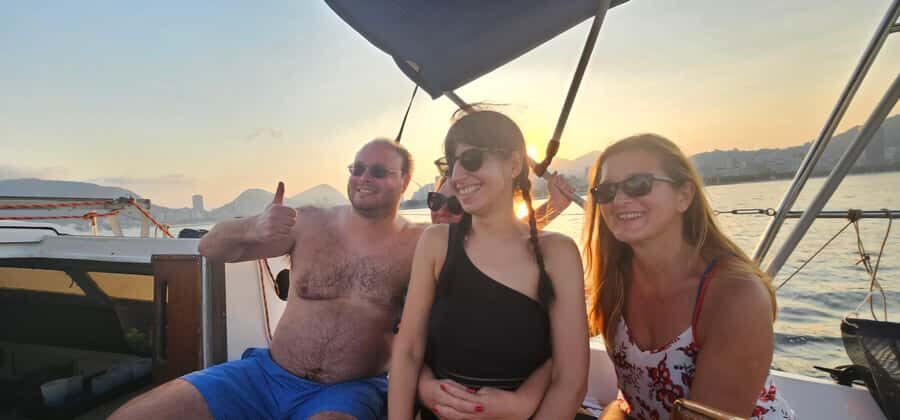 Rio de Janeiro: Sailing Sunset Tour with Snacks and Drinks - On-board drinks and snacks: a real value add, not a gimmick