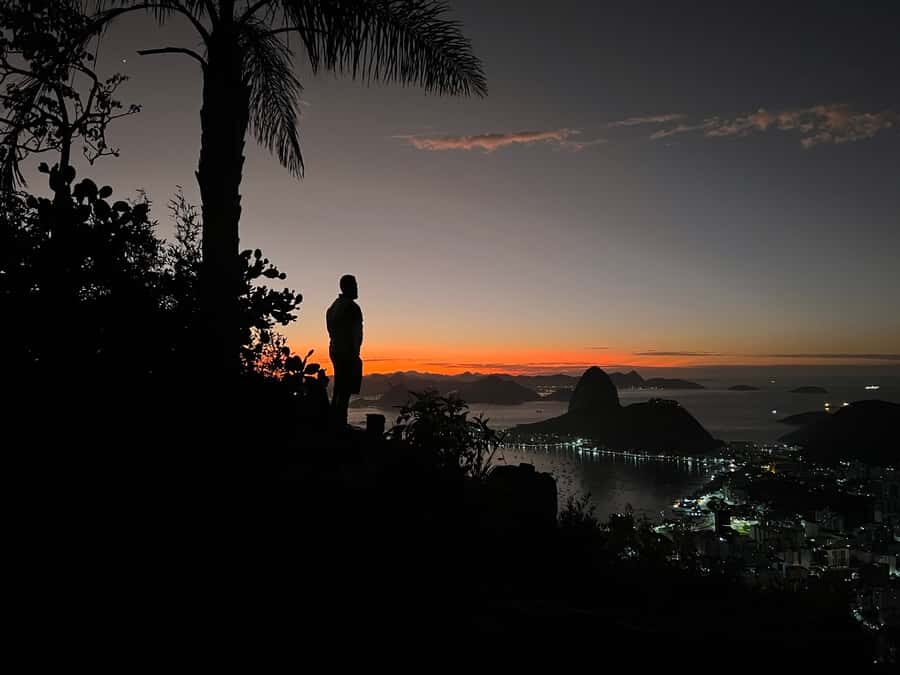 Rio de Janeiro: Sunrise Lookout and Christ the Redeemer Tour - Mirante Dona Marta: Panoramic Sunrise With a Photo-First Rhythm