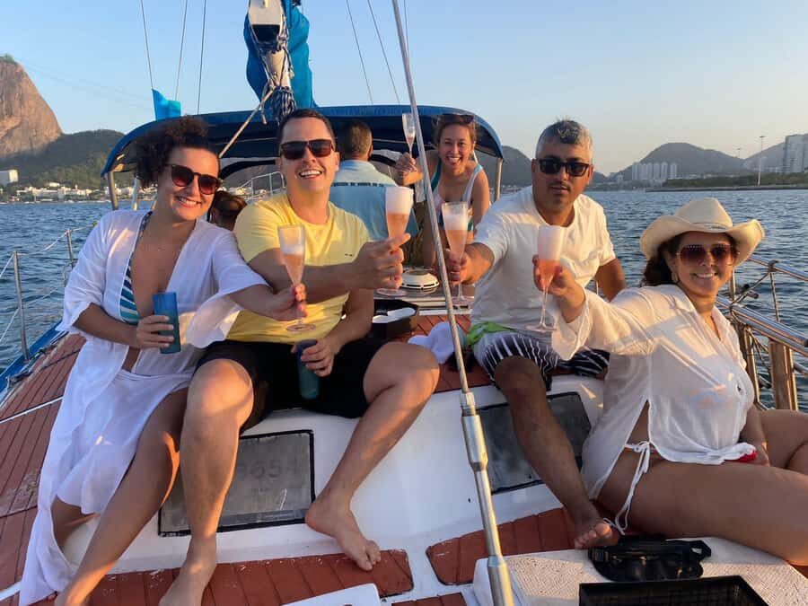 Rio de Janeiro: Sunset Sailboat Tour with Open Bar - Christ the Redeemer and Corcovado From the Water: The Sunset Moment