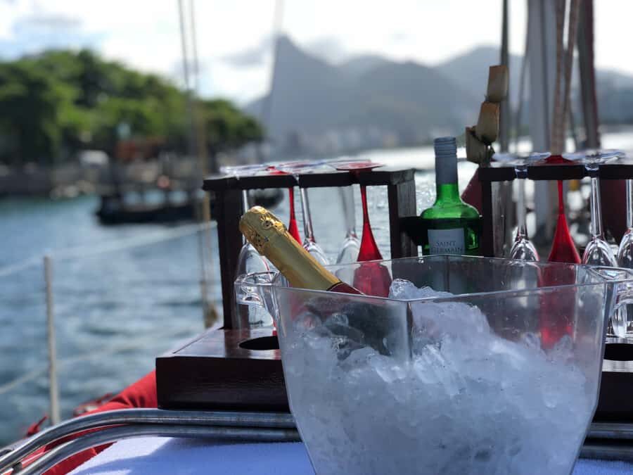Rio de Janeiro: Sunset Sailing Tour - Small-group feel: why the up-to-12 limit changes everything