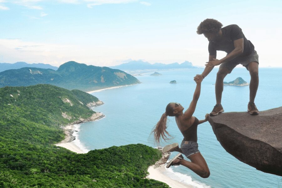 Rio de Janeiro: Telegrafo Rock Hike with Optional Beach Stop - Your guide’s role: more than just directions