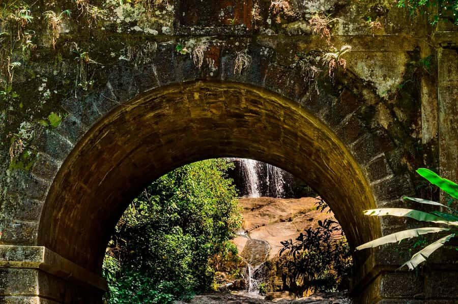 Rio de Janeiro: Tijuca National Park & Botanic Garden Tour - Taunay Waterfall and Mayrink Chapel: two stops with different moods