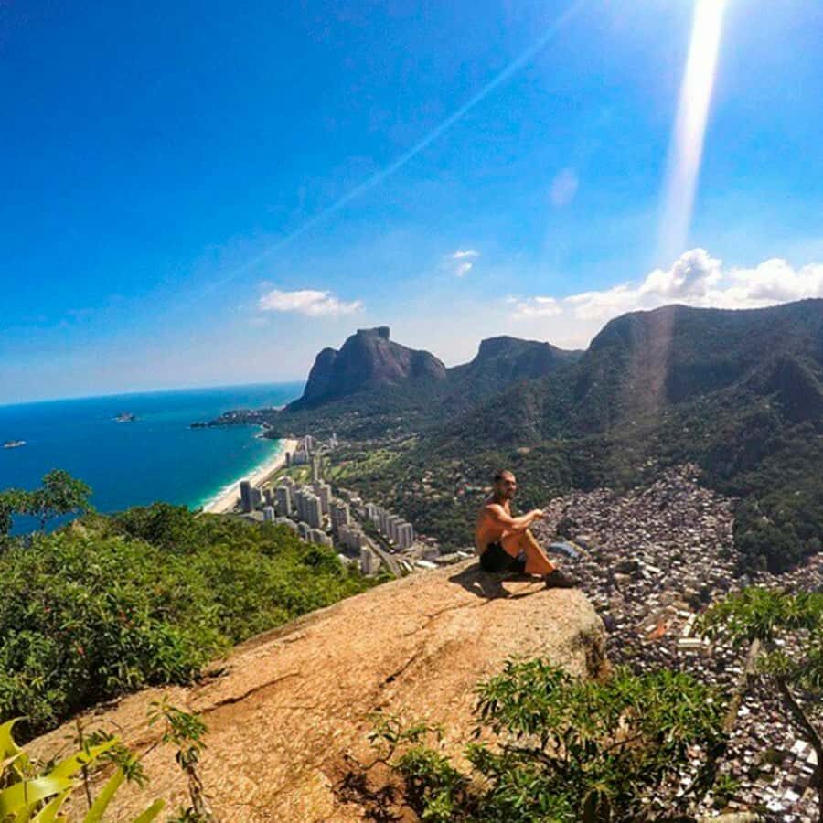Rio de Janeiro: Vidigal Favela Tour and Two Brothers Hike - Where the tour starts: the Sheraton bus stop meet-up