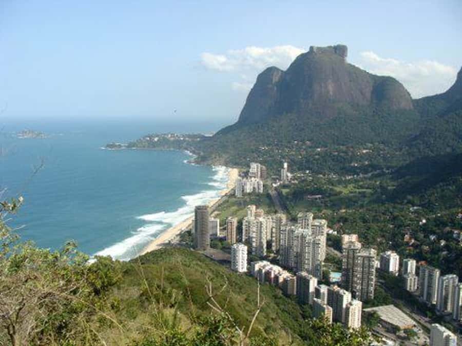 Rio de Janeiro: Vidigal Favela Tour and Two Brothers Hike - Morro Dois Irmãos summit: where beaches show up in the same view