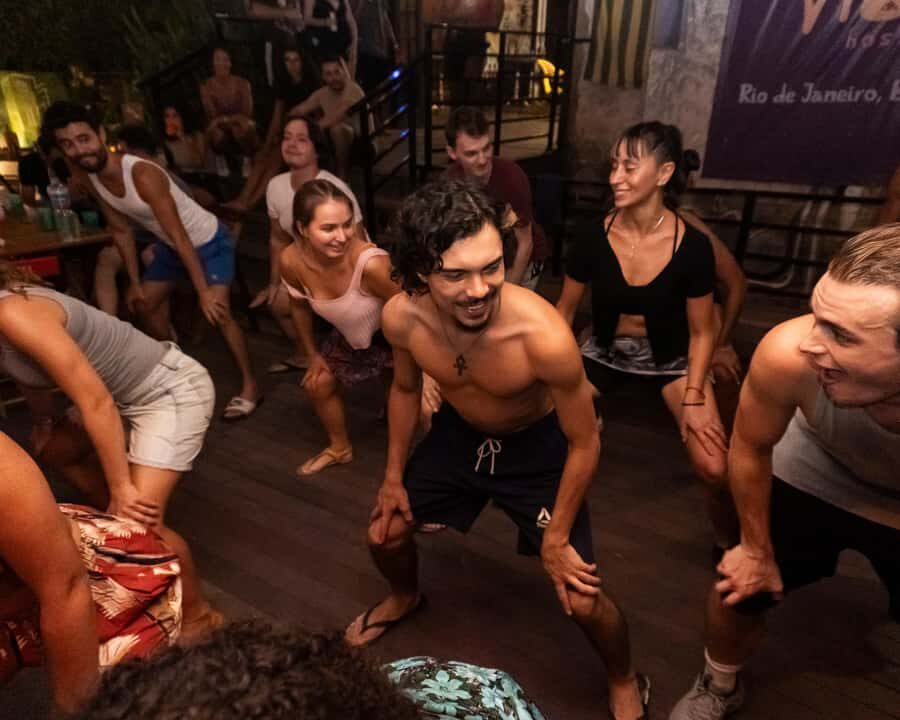 Rio Experience: Caipirinha Workshop (2 Caipis) + Funk Class - Funk class in Rio: learning moves and the rhythm behind them