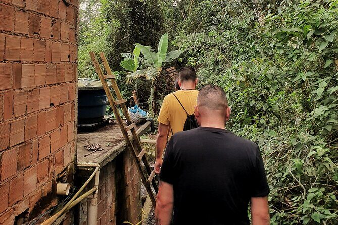 Rio Favela Tour - Meeting at the mouth of Rocinha: what to expect from the start