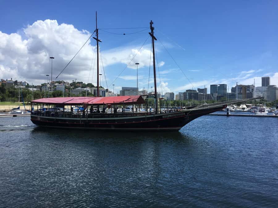 Rio From The Sea: Guanabara Bay Cruise with Optional Lunch - Hotel Pickup, Air-Conditioned Comfort, and the Boat-Seat Reality