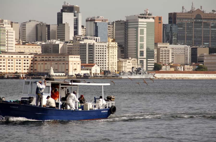 Rio From The Sea: Guanabara Bay Cruise with Optional Lunch - The Guide Factor: Live Narration in Six Languages