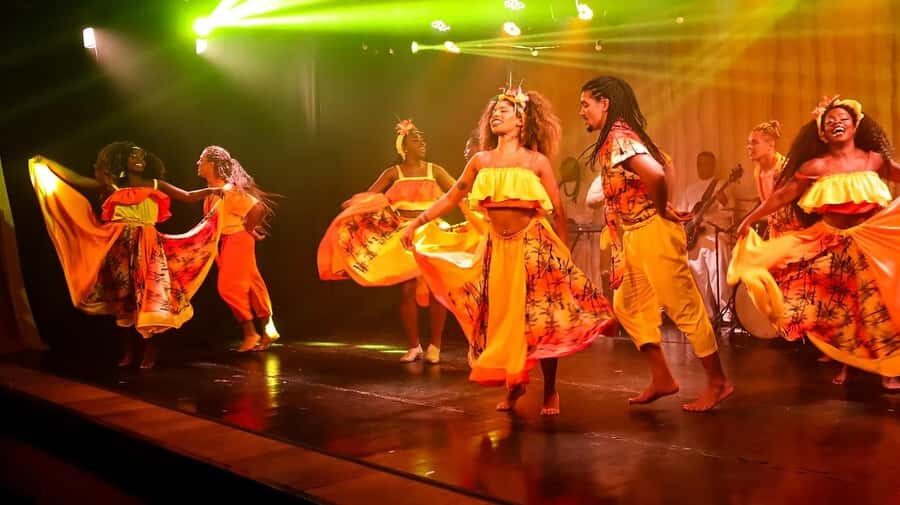 Rio: Ginga Tropical Folkloric Show & Optional Dinner - My booking decision: book if you want a guided cultural night