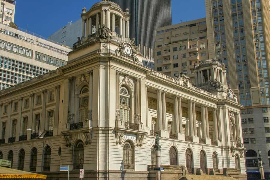 Rio: Historical Walking Tour - Church Stops and Cultural Centers: From Candelária to the Post Office Hall