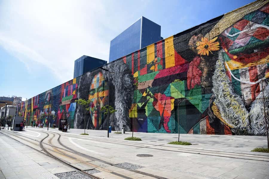 Rio: Olympic Boulevard, Museum of Tomorrow & History Tour - Olympic Boulevard to the Museum of Tomorrow: futuristic, but human