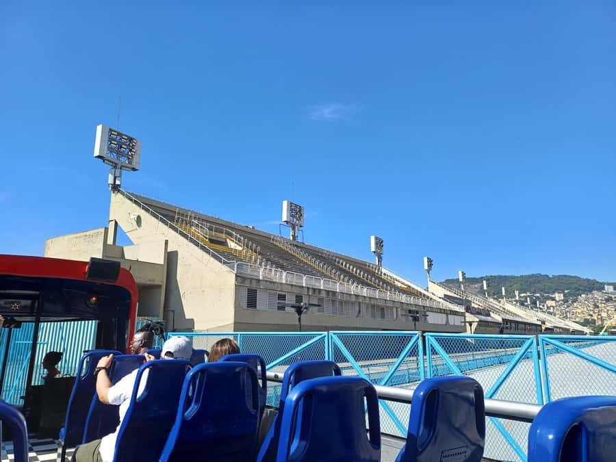 Rio Samba Bus: hop-on hop-off city tour in Rio de Janeiro - Music onboard: Samba, MPB, and what you should expect