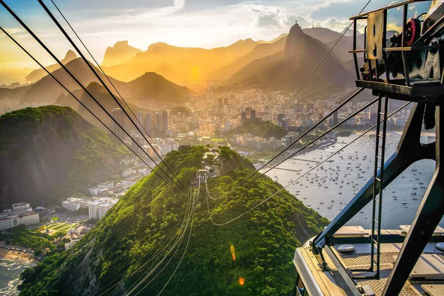 Rio: Sugarloaf Cable Car and Corcovado Train Tickets - At Christ the Redeemer: Use the Time Like a Local Photographer