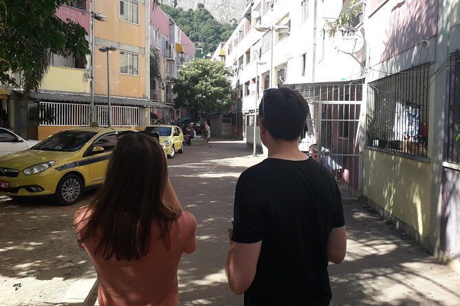 Rocinha Local Tour - Guide Luiz’s role: why the tour feels safe and personal