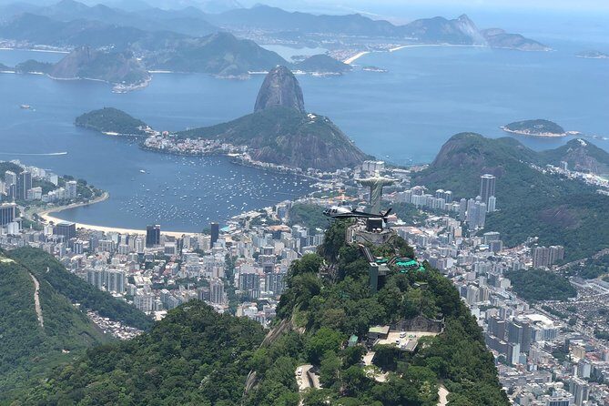 Samba Helicopter Tour: Private Flight - 4 people - Barra da Tijuca’s 18 km beach, plus the lagoon system