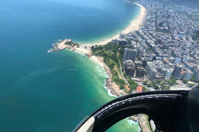 Samba Helicopter Tour: Private Flight - 4 people - Ipanema’s late-afternoon energy and the Sugarloaf-area angles