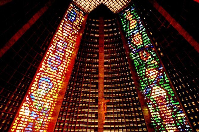 Sunday Food Tour: History, Culture & All-Inclusive Experience. - Metropolitan Cathedral and São Bento Monastery: faith, surprise, and quiet