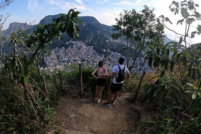 Sunrise at Morro 2 Irmãos - Vidigal - Rio de Janeiro - Safety and guide quality: why people feel comfortable here