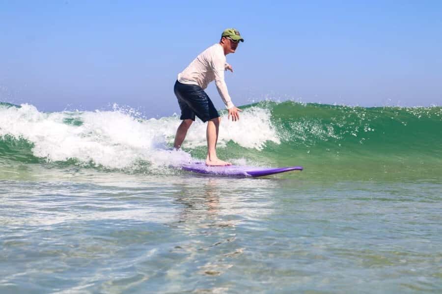 Surf lessons: in Arpoador in Ipanema. - Surfing From Arpoador: What Your One-Hour Lesson Really Covers